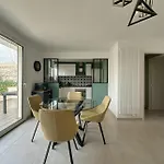 Апартаменты Agencia 2 Pieces Lumineux Terrasse *