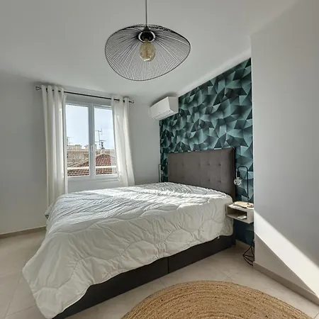 Agencia 2 Pieces Lumineux Terrasse Apartman