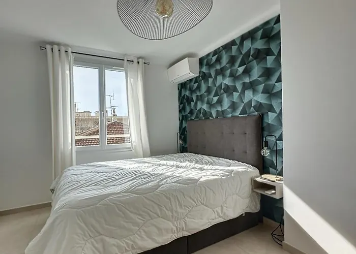 Agencia 2 Pieces Lumineux Terrasse Apartman